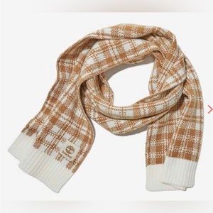 Brand new Timberland Scarf! So cute!!